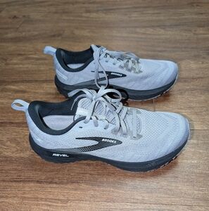 Brooks Revel 6 Gray Running Shoes 9.5